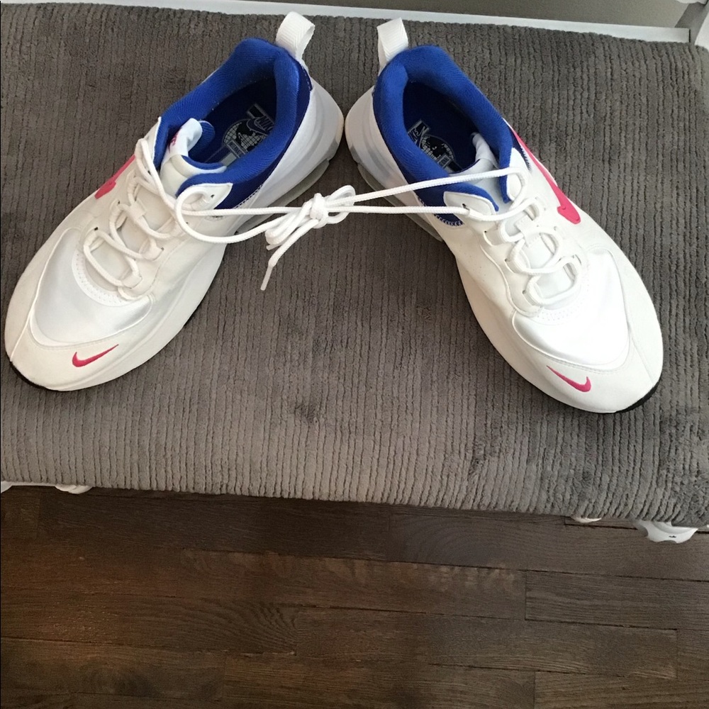 Nike Women’s Running Walking Shoes - Picture 2 of 4